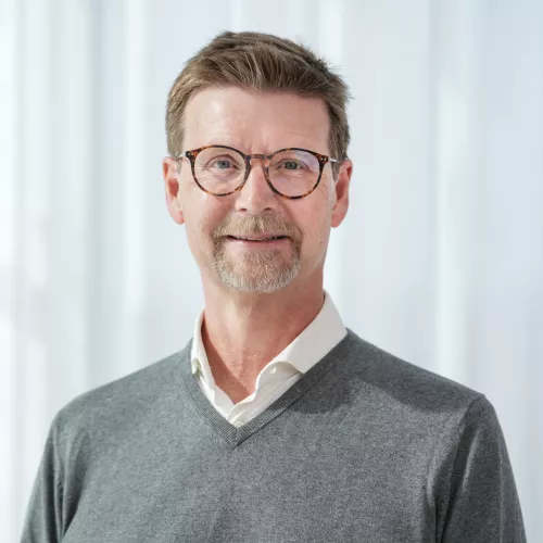 Matsbostom against a white background.