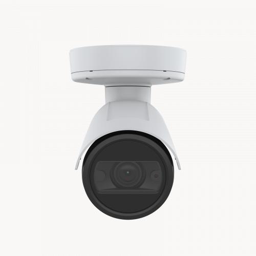 AXIS P1448-LE IP Camera is flexible and sturdy with Zipstream functionality. Mounted in the ceiling.