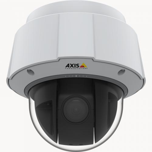 La cámara IP AXIS Q6075 tiene TPM con certificado FIPS 140-2 de nivel 2 y analítica integrada. La imagen se muestra con vista frontal