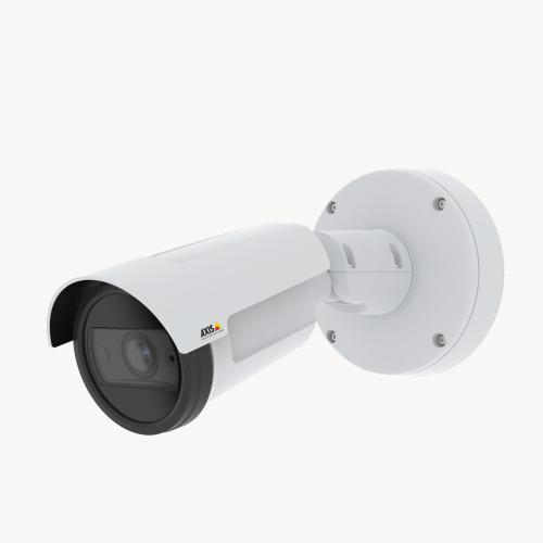 AXIS P1455-LE — это фиксированная IP-камера в цилиндрическом корпусе для уличного применения с технологиями Lightfinder и Forensic WDR. Показан вид камеры под углом слева.