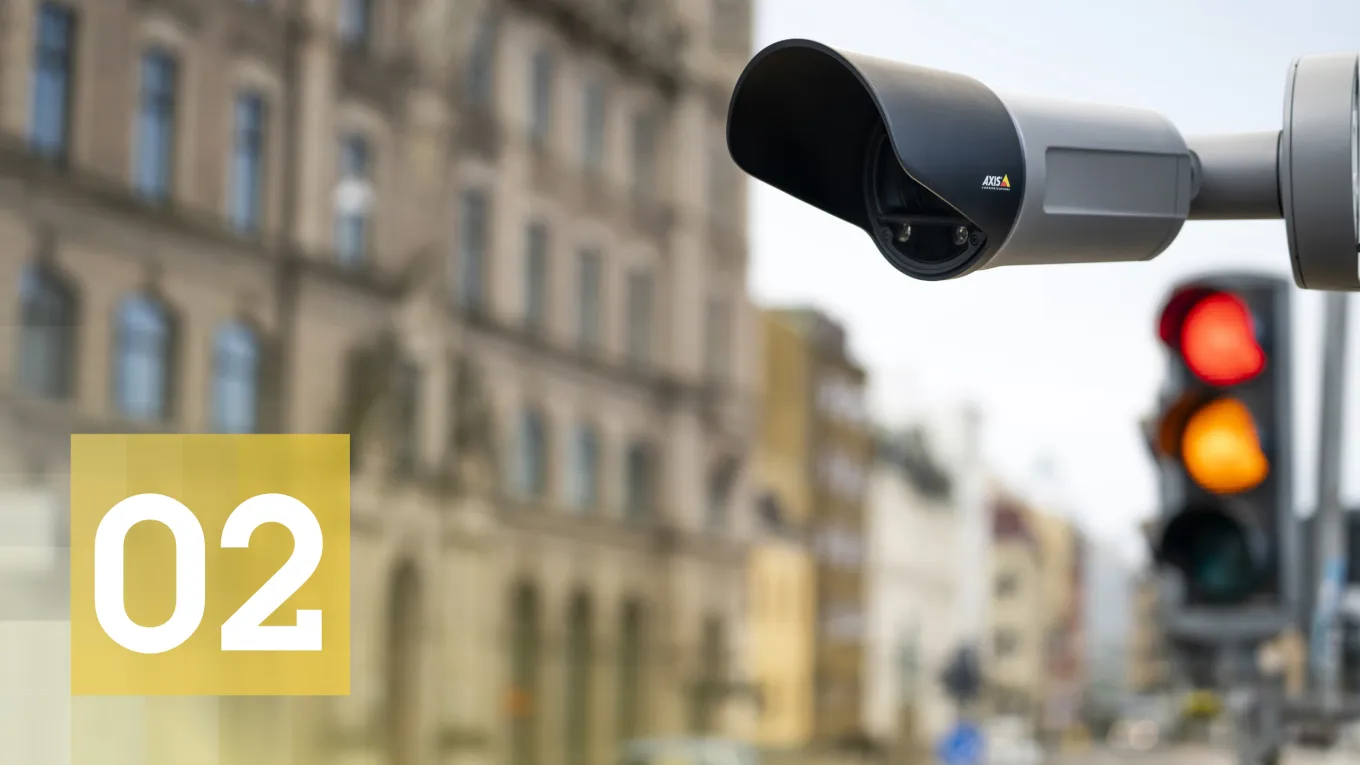 AXIS Q1700-LE in a traffic setting